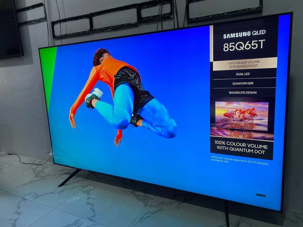 Samsung  85'' Smart Hub QLED 4K HDR  2020 TV