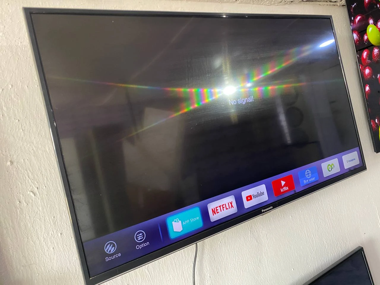 Panasonic Smart 43'' UHD 4H HDR TV