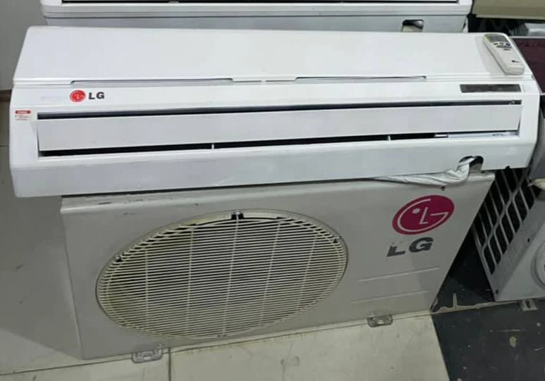 Lg 1.5hp split unit inverter Air Conditioner