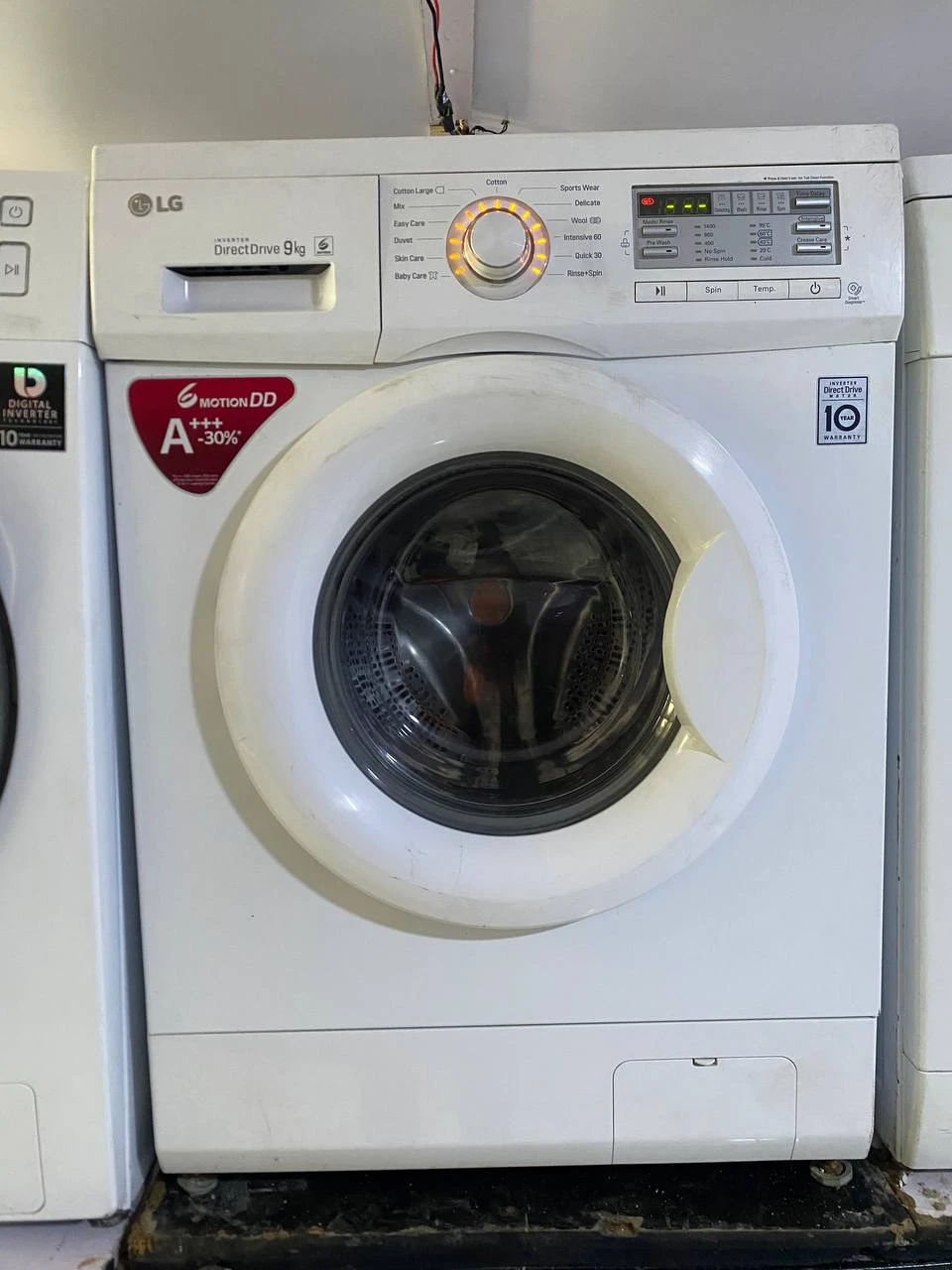 LG 9kg Inverter Direct Drive Auto Wash & Spin Front Loader Washing Machine