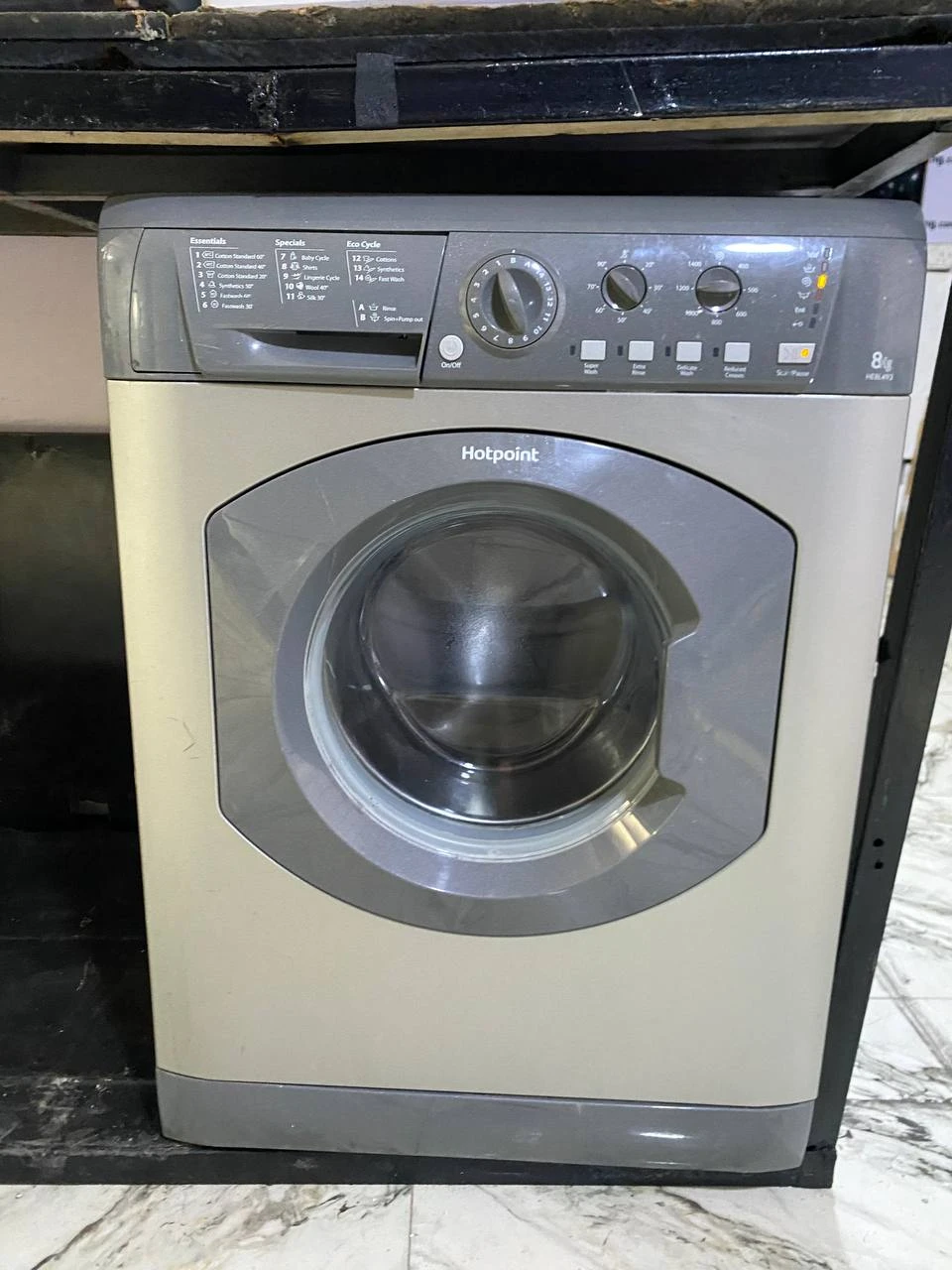 Hotpoint 8kg Wash and Spin Front Loader Energy Saver Washing Machine
