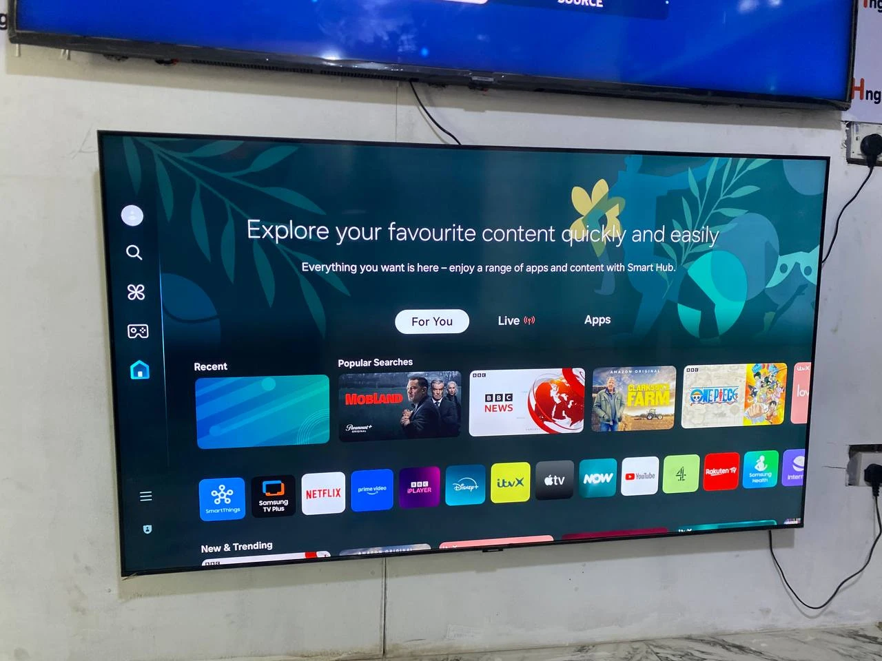 Samsung 65” Smart Qled (65Q60C) 4K HDR Flat Screen Tv